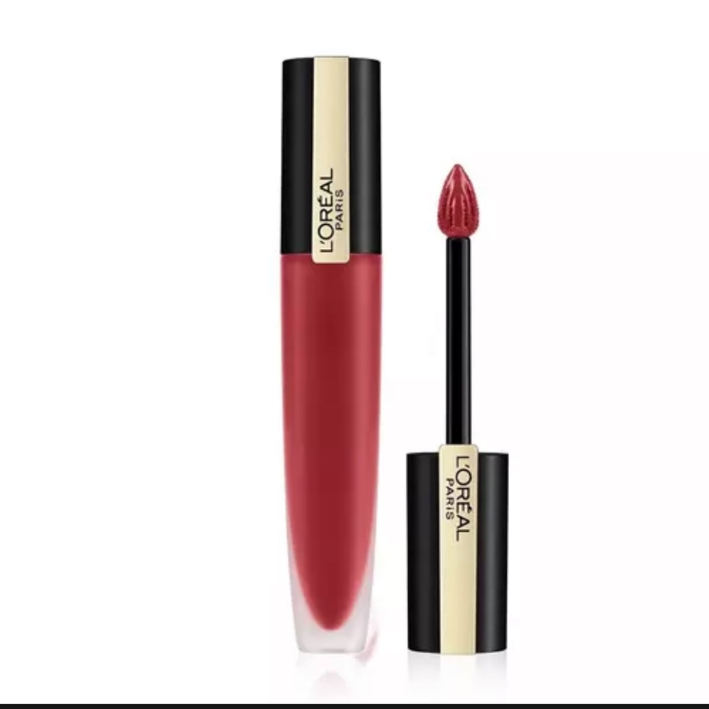 L'Oreal Paris Rouge Signature Adored lipstick bundle of 4 NEW